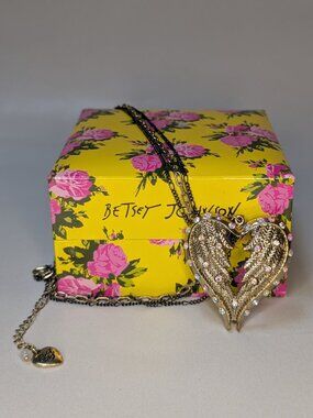 Whimsical Betsey Johnson Y2K Angel Wings Gold, Black, and Rhinestone Necklace